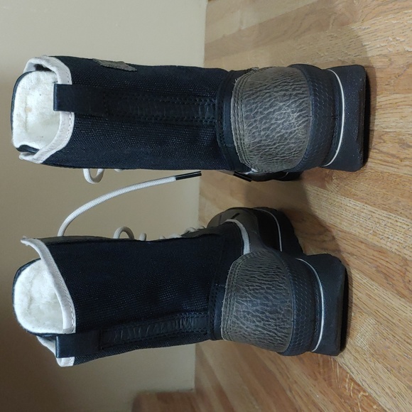 Ecco 🆕 Mid Cut Lace Boots 6-6.5 - Picture 8 of 16